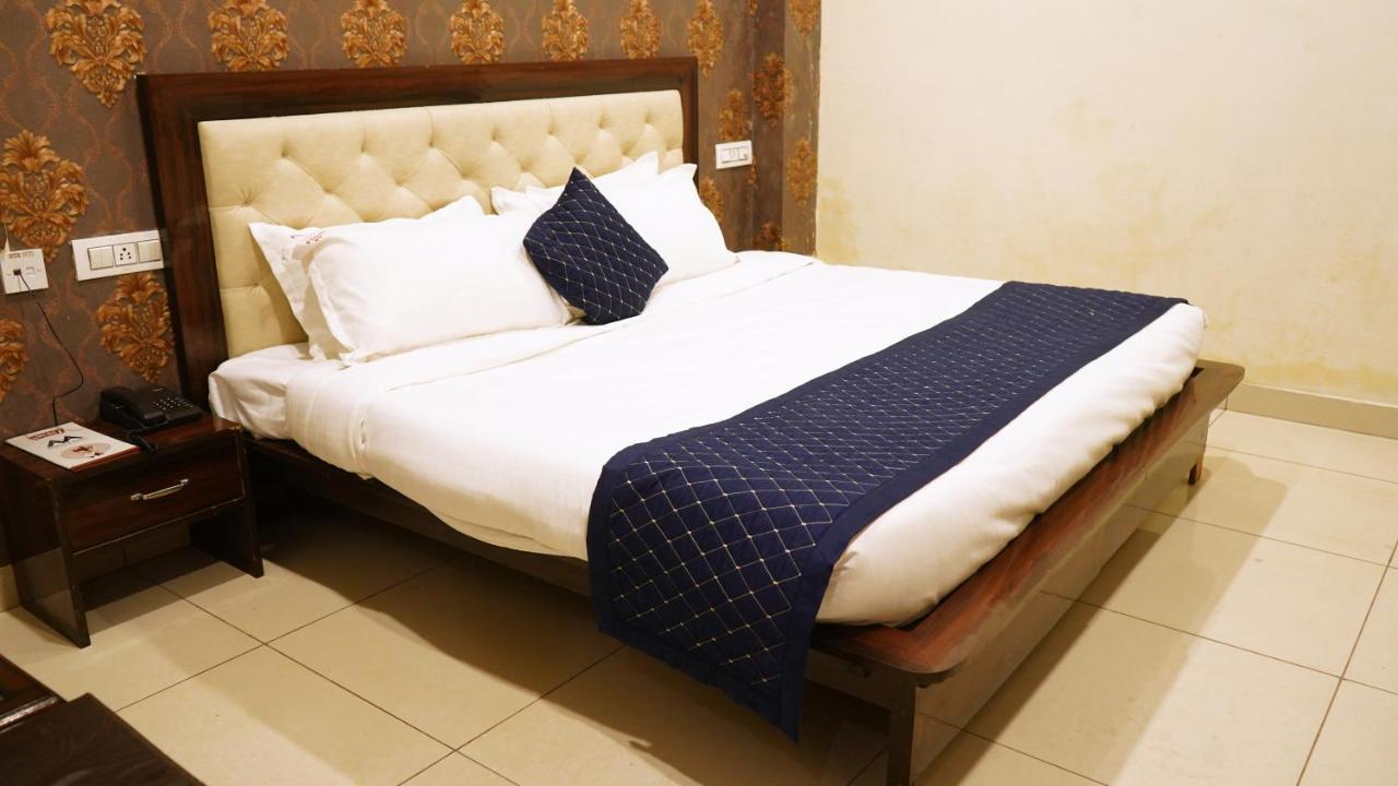 Aa Hotels & Resorts Zirakpur المظهر الخارجي الصورة
